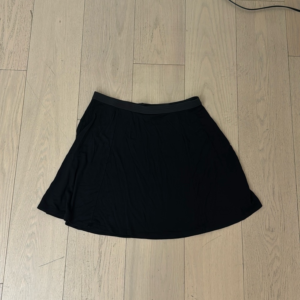 Black skater skirt